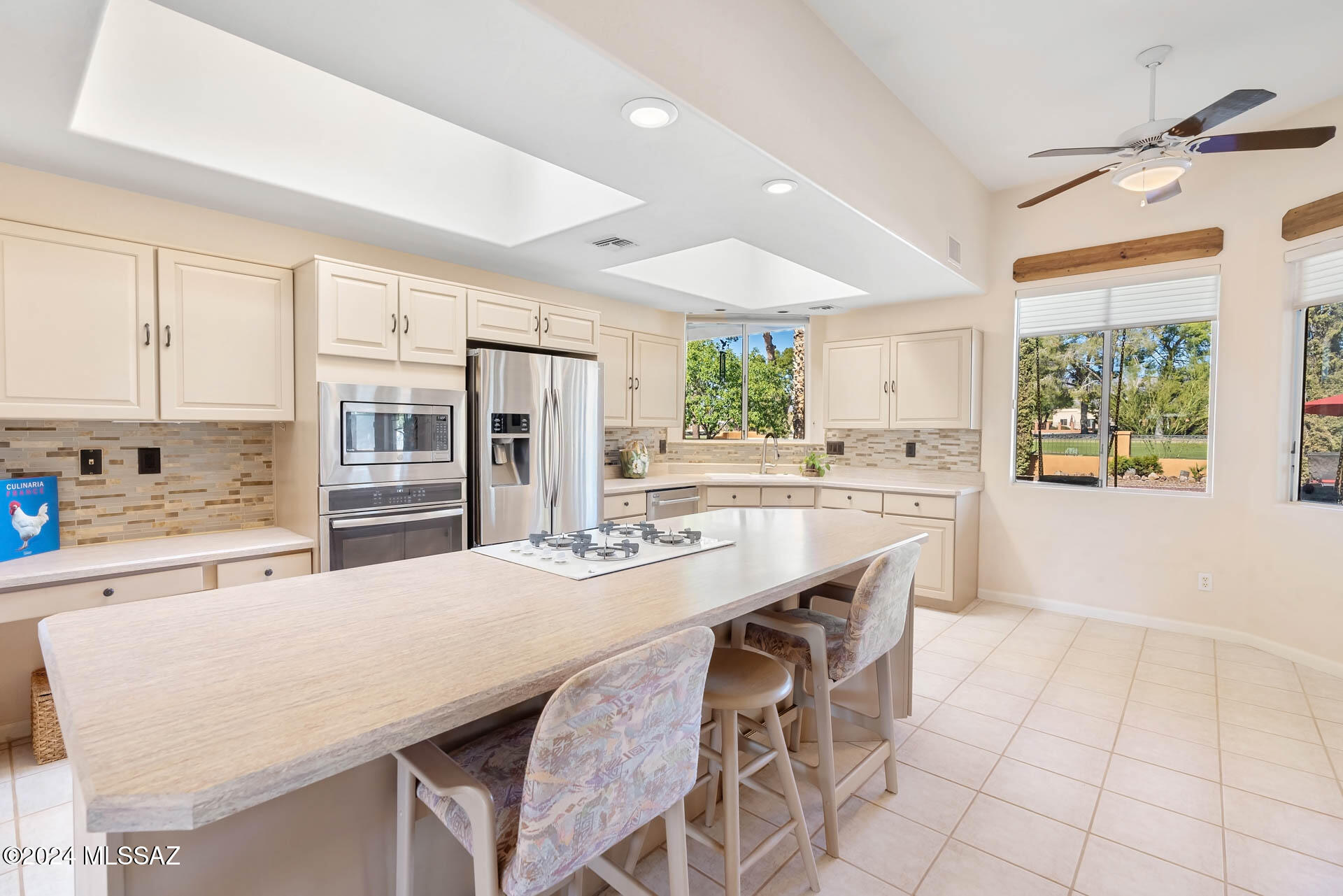 11824 East Wagon Trail Road Tucson, AZ 85749 - Photo 10 of 49