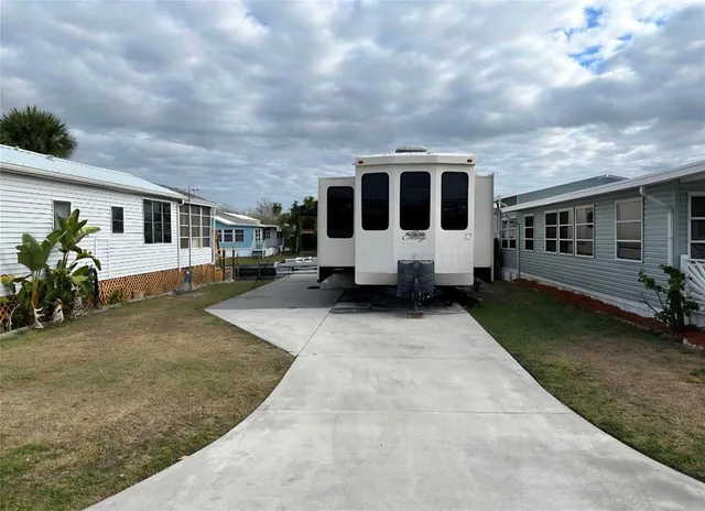 $125,000 | 18 Shell Road, Okeechobee, FL 34974