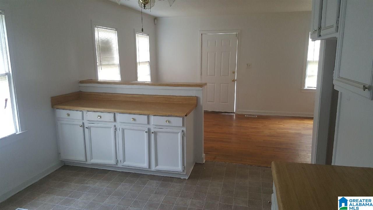 1340 Pineview Road Birmingham, AL 35228 - Photo 5 of 8