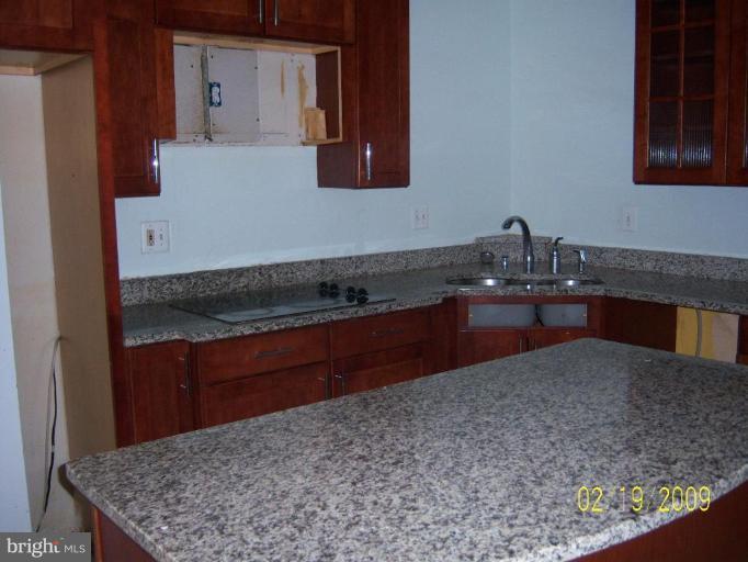 7503 Hogarth Street Springfield, VA 22151 - Photo 4 of 5 Kitchen