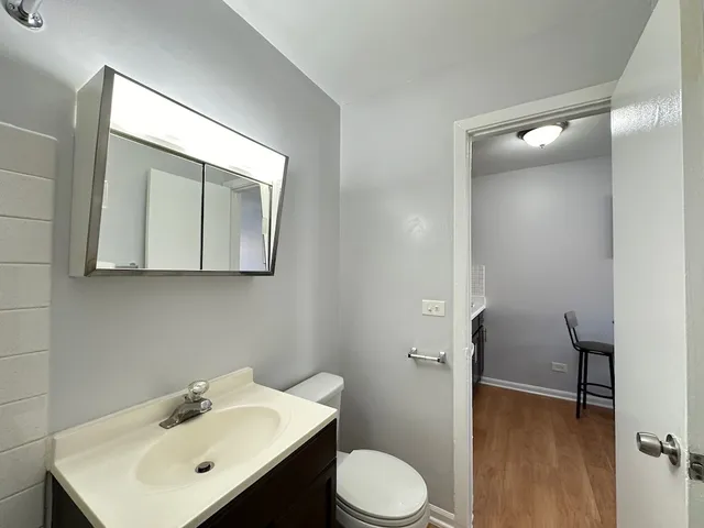 $1,150 | 4616 North Beacon Street, Unit 3H, Chicago, IL 60640