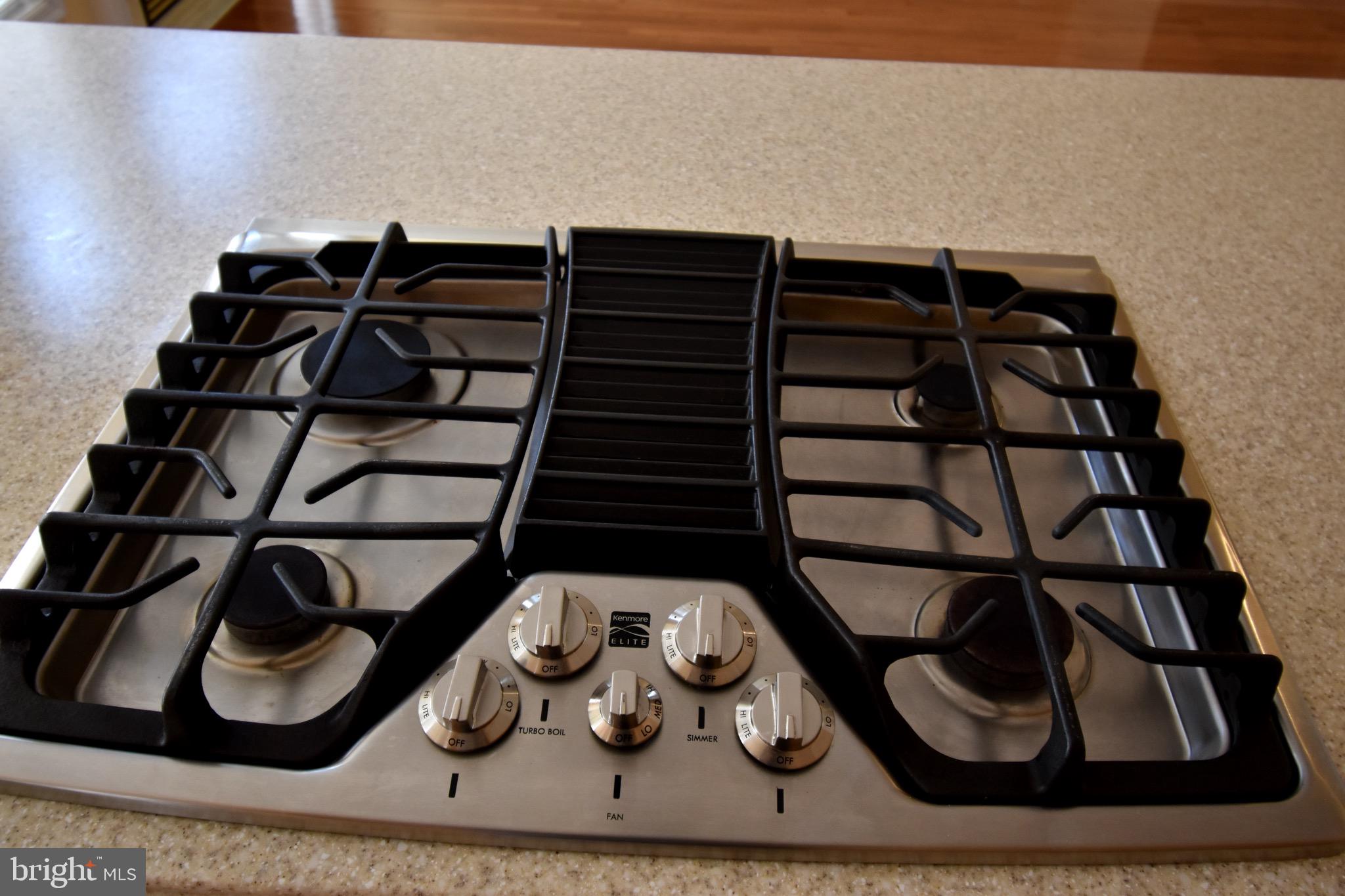 13571 Cedar Run Lane Herndon, VA 20171 - Photo 11 of 33 a view of a closet