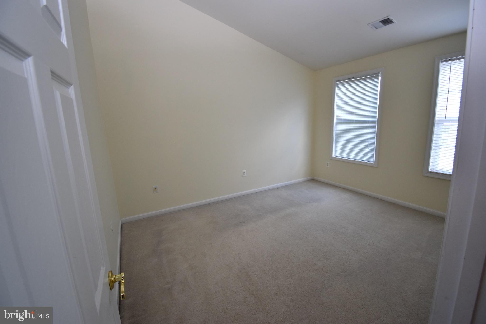 13571 Cedar Run Lane Herndon, VA 20171 - Photo 27 of 33 an empty room with windows