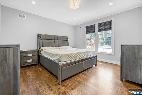 $2,195,000 | 4 Holland Avenue, Demarest, NJ 07627