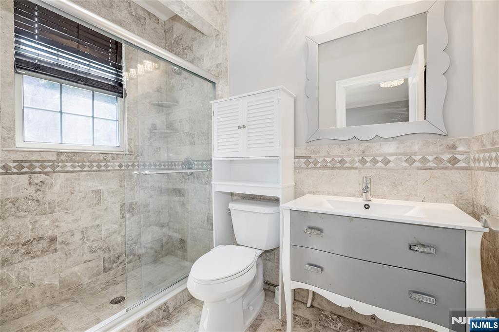 4 Holland Avenue Demarest, NJ 07627 - Photo 13 of 49