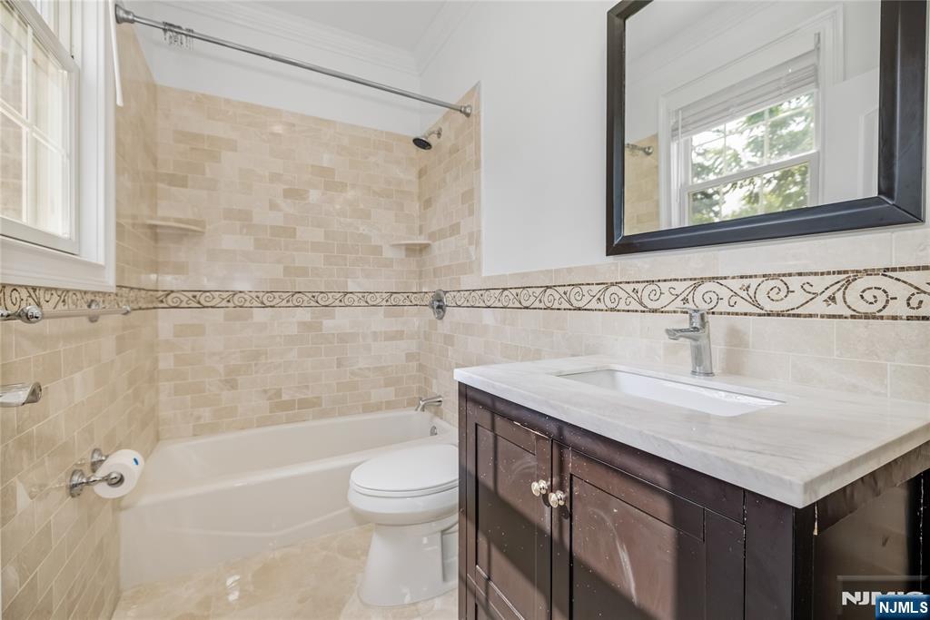 4 Holland Avenue Demarest, NJ 07627 - Photo 24 of 49