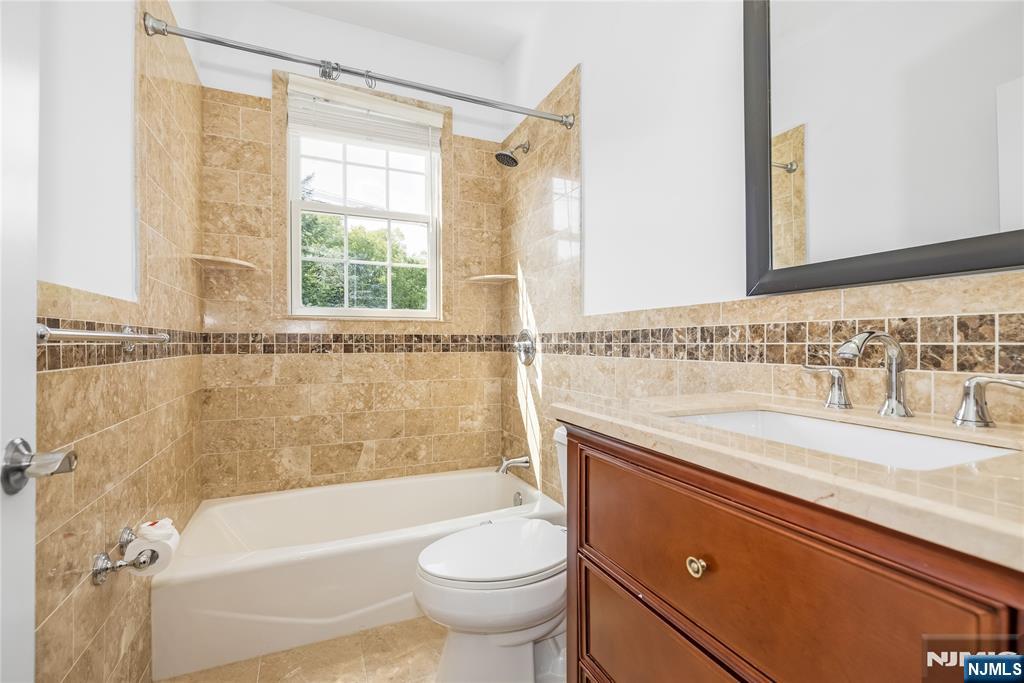 4 Holland Avenue Demarest, NJ 07627 - Photo 33 of 49