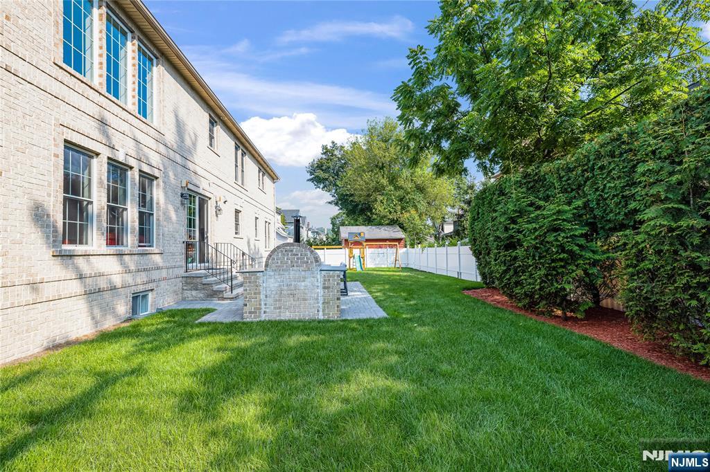 4 Holland Avenue Demarest, NJ 07627 - Photo 45 of 49