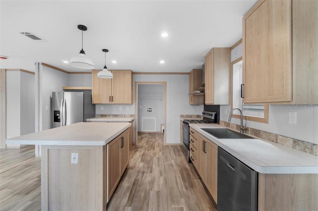 24116 Armadillo Road Astor, FL 32102 - Photo 9 of 14