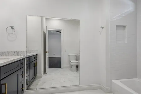$1,999,000 | 4817 Linden Street, Bellaire, TX 77401