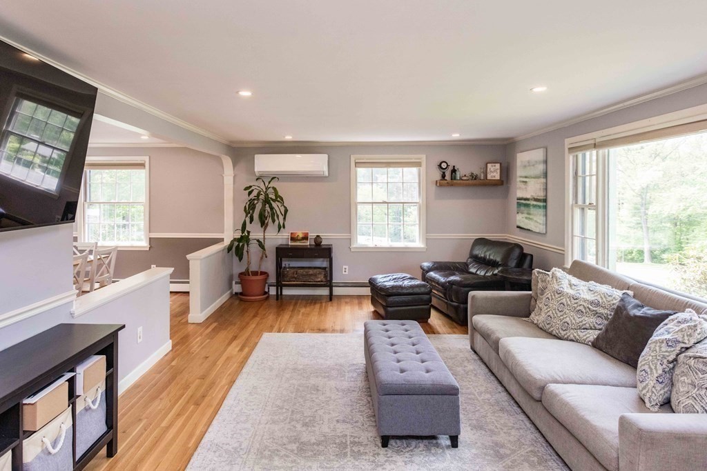 22 Puritan Road Wenham, MA 01984 - Photo 5 of 41 Gallery Image 5