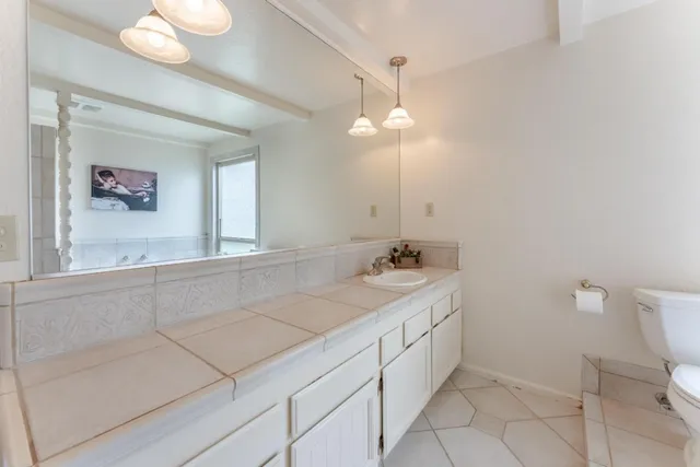 $1,599,999 | 475 Brown Road, San Juan Bautista, CA 95045