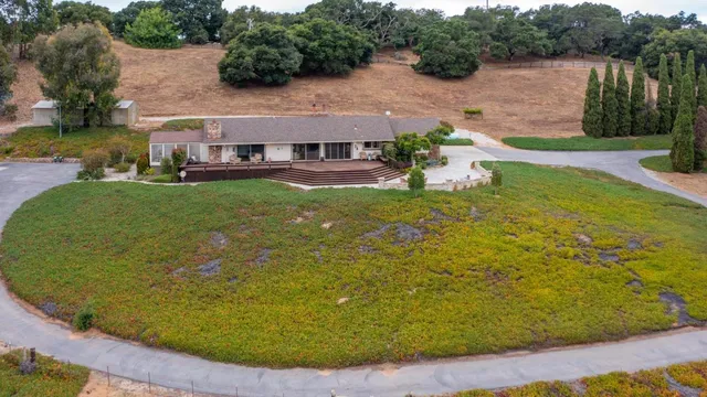 $1,599,999 | 475 Brown Road, San Juan Bautista, CA 95045