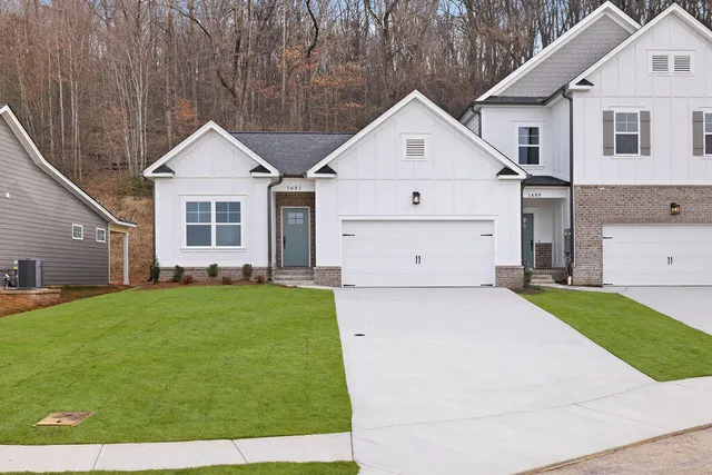 $391,900 | 1681 Destiny Drive, Unit 14, Hixson, TN 37343