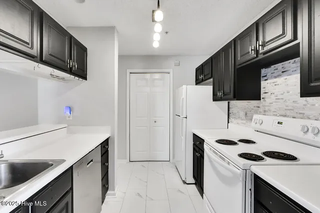 $212,000 | 804 Bryce Court, Unit I, Wilmington, NC 28405