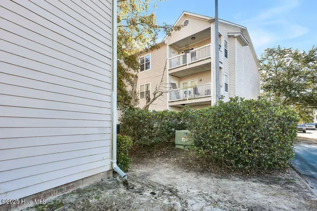 $212,000 | 804 Bryce Court, Unit I, Wilmington, NC 28405