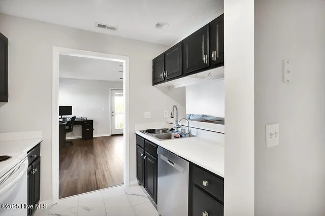 $212,000 | 804 Bryce Court, Unit I, Wilmington, NC 28405