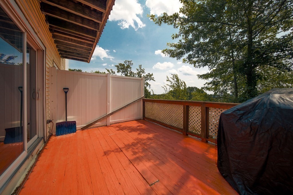 80 Ridge Road, Unit 80 Revere, MA 02151 - Photo 20 of 41 a backyard of a house