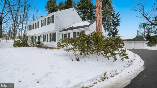 $695,000 | 117 Windover Lane, Doylestown, PA 18901