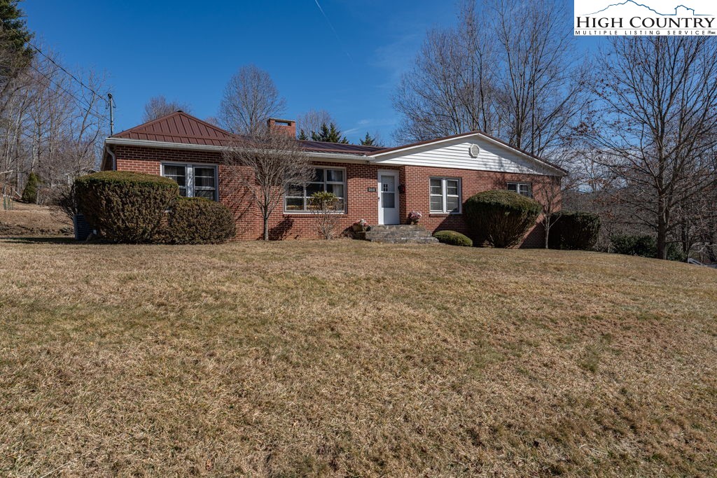 268 Farthing Street Boone, NC 28607 - Photo 3 of 30 a front view of a house with a yard