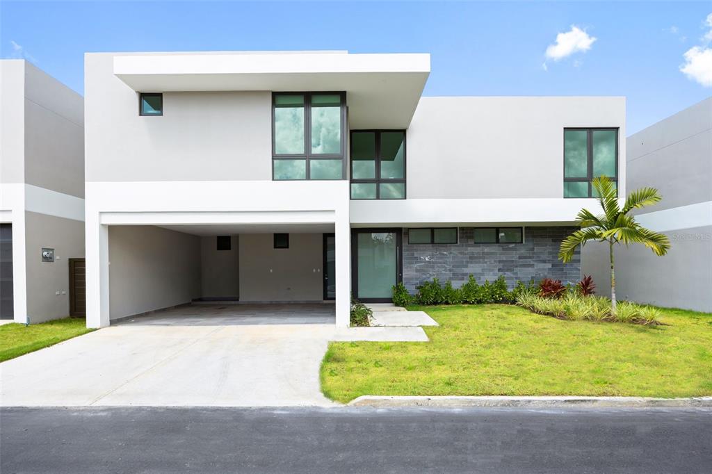 135 Salonga Street Bayamon, PR 00961 - Photo 1 of 49