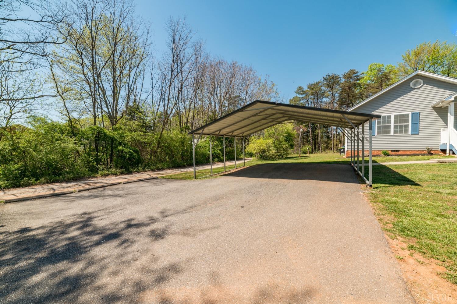 2335 Sunburst Road Evington, VA 24550 - Photo 16 of 32 Gallery Image 16