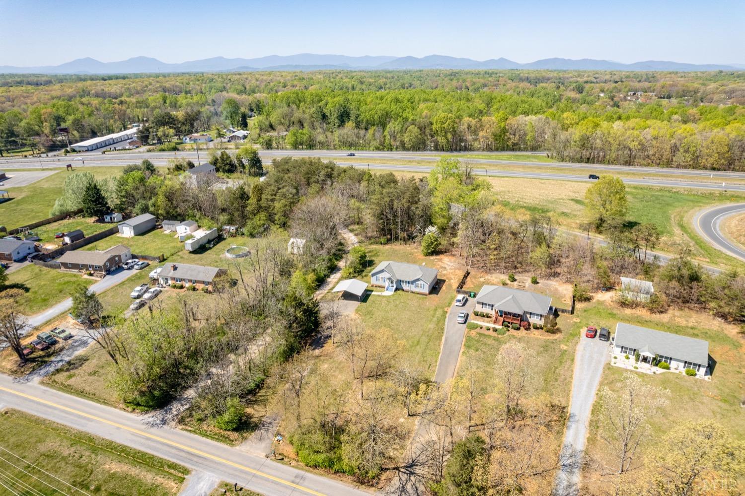 2335 Sunburst Road Evington, VA 24550 - Photo 26 of 32 Gallery Image 26
