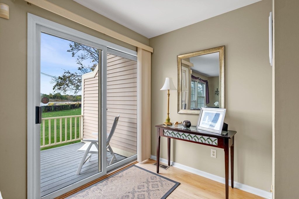 33 Water Street, Unit 7 Danvers, MA 01923 - Photo 14 of 35 a living room with furniture