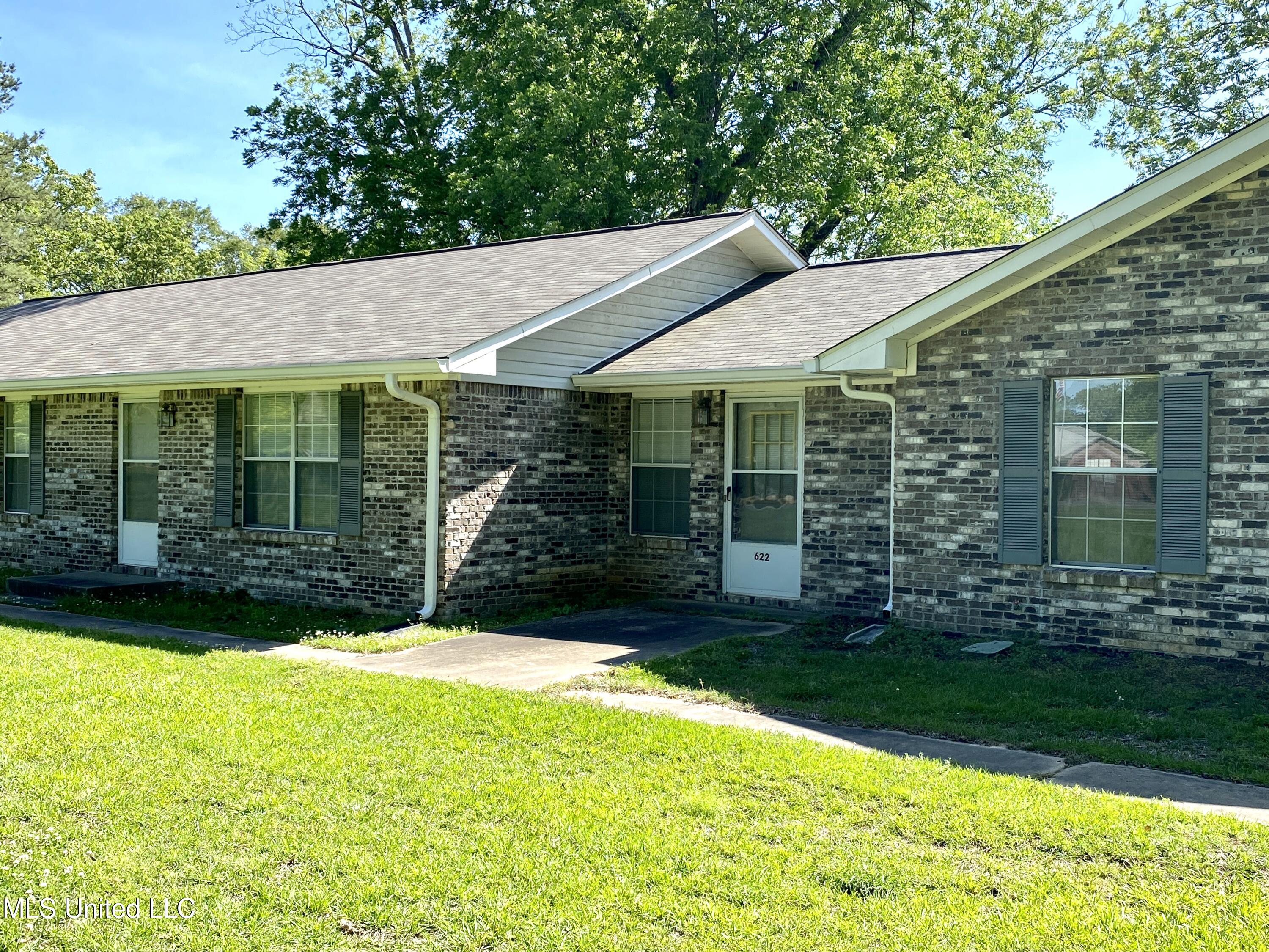 622 Concord Road Pelahatchie, MS 39145 - Photo 3 of 50 622 Concord front close view