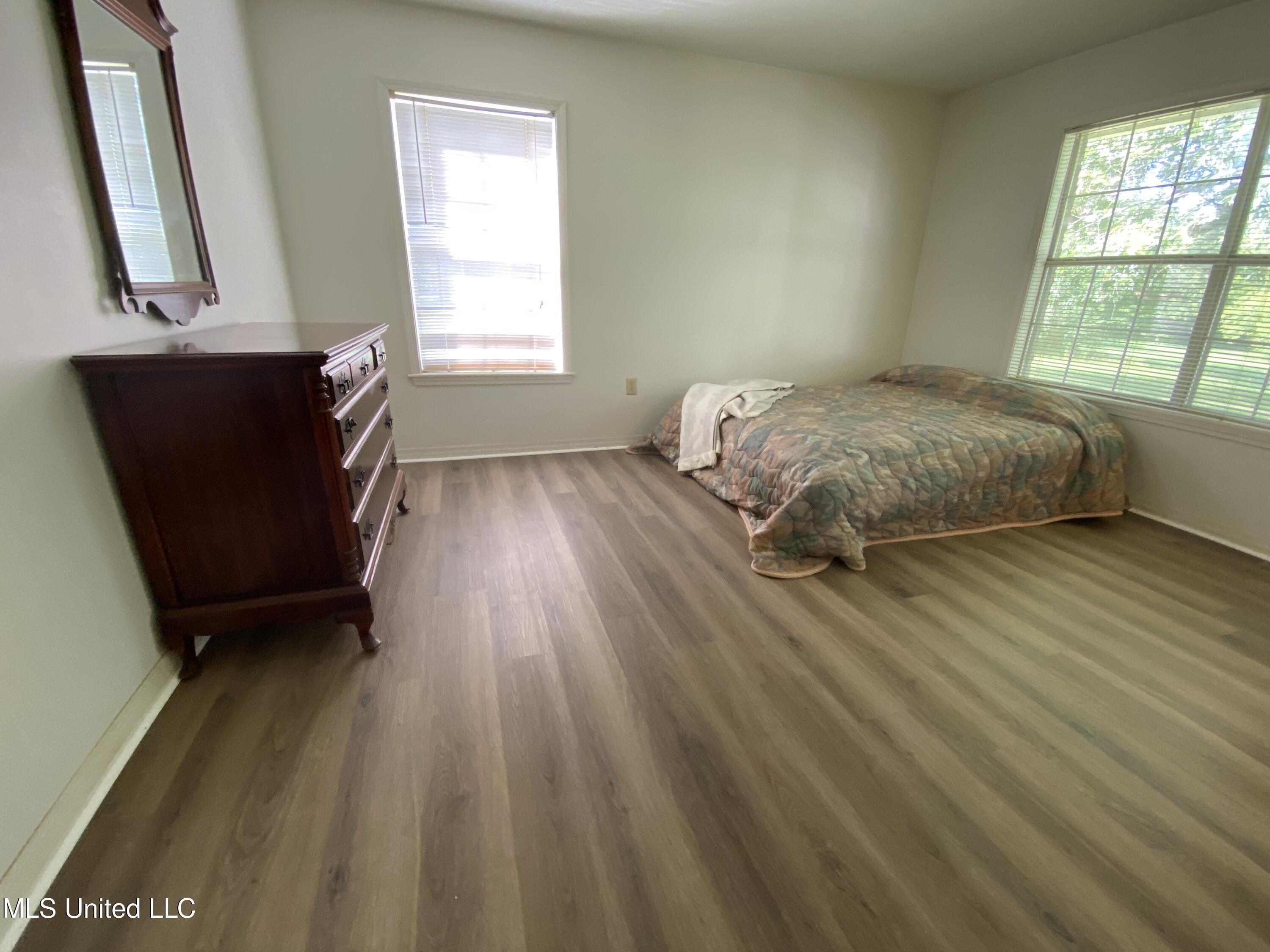 622 Concord Road Pelahatchie, MS 39145 - Photo 34 of 50 622 Concord master bedroom 1