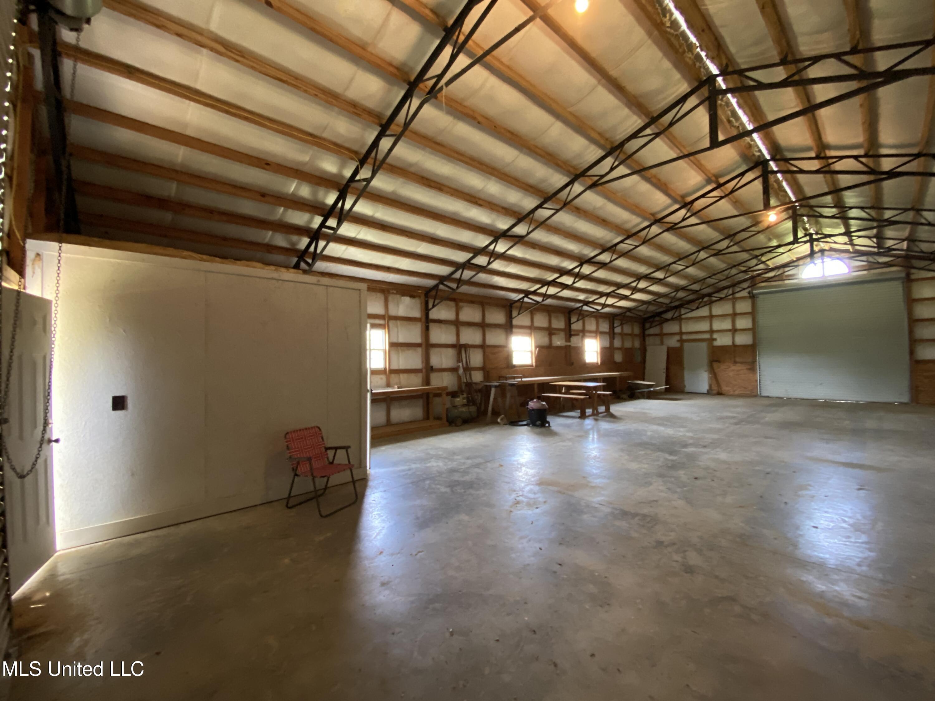 622 Concord Road Pelahatchie, MS 39145 - Photo 39 of 50 622 Concord shop left