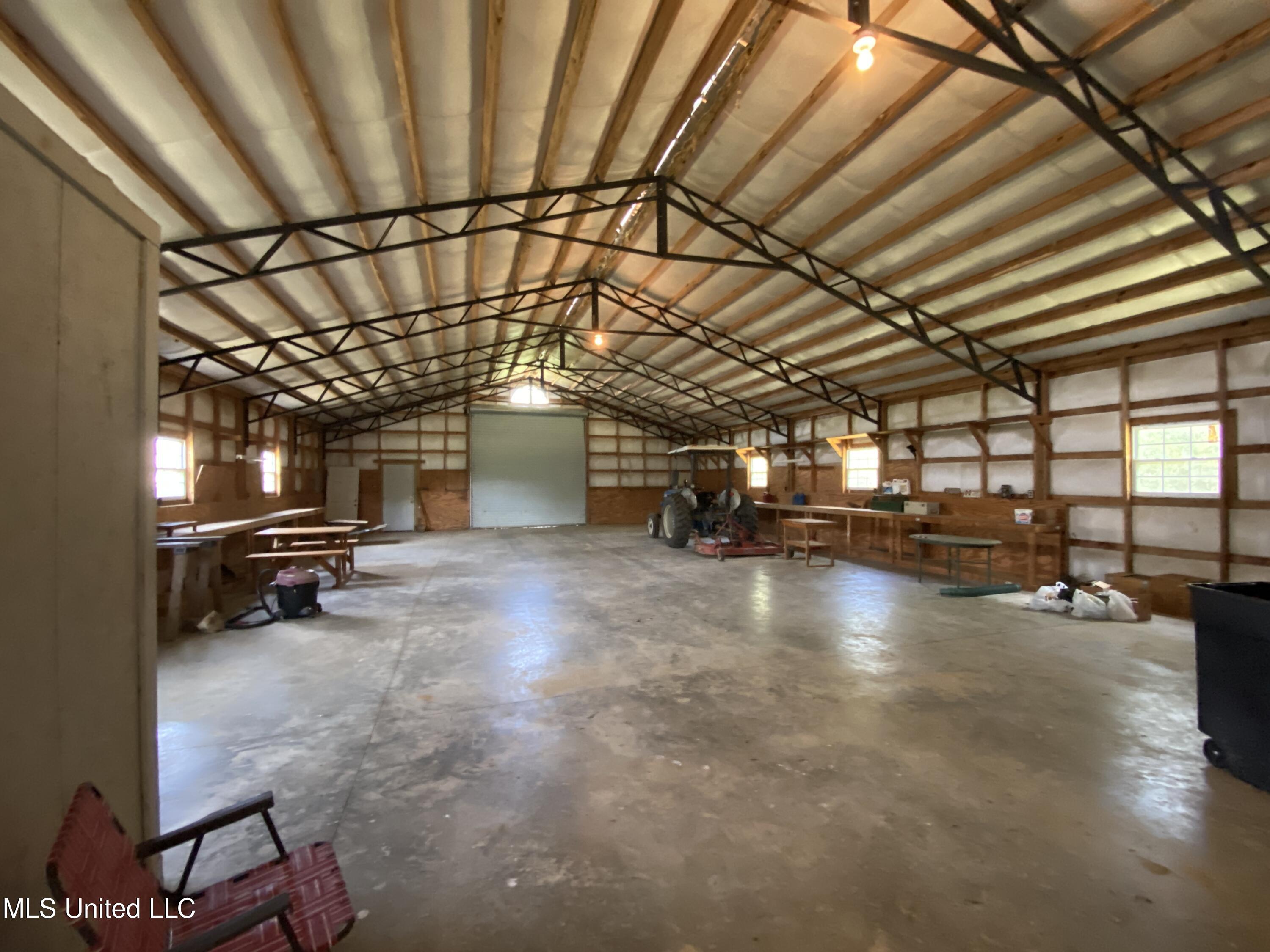 622 Concord Road Pelahatchie, MS 39145 - Photo 43 of 50 622 Concord shop from entrance