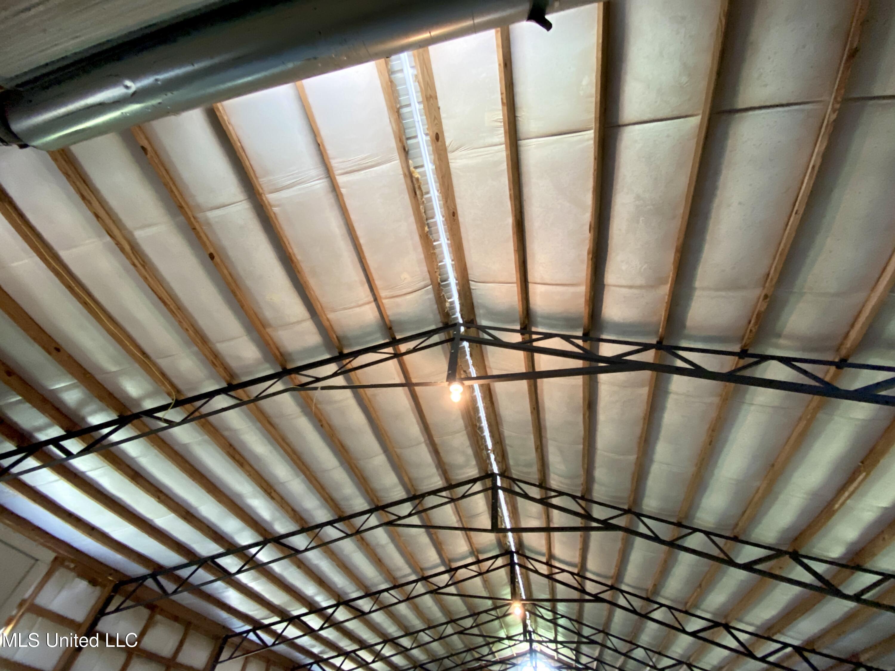 622 Concord Road Pelahatchie, MS 39145 - Photo 45 of 50 622 Concord shop ceiling