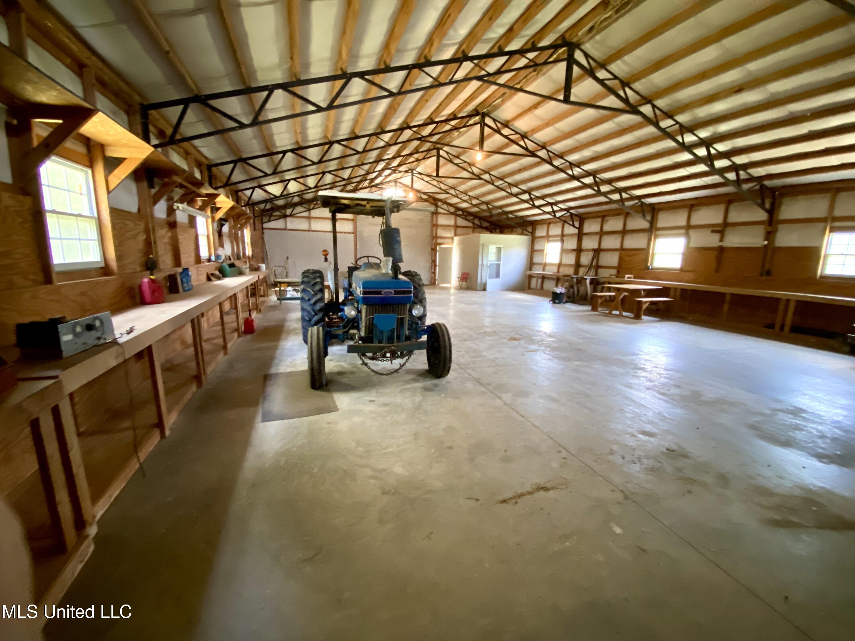 622 Concord Road Pelahatchie, MS 39145 - Photo 46 of 50 622 Concord shop rear to front 2