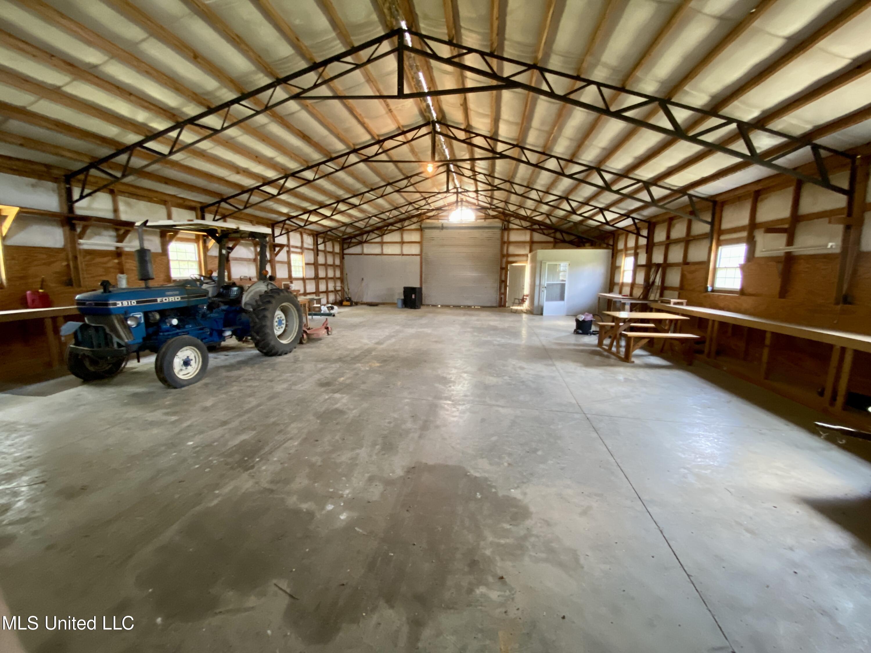 622 Concord Road Pelahatchie, MS 39145 - Photo 47 of 50 622 Concord rear to front