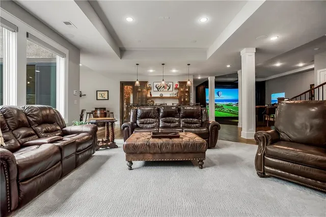 $2,250,000 | 14713 Ash Street, Leawood, KS 66224