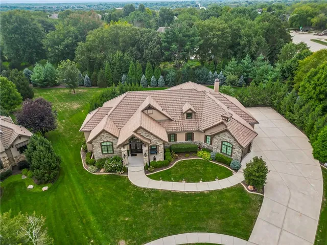 $2,250,000 | 14713 Ash Street, Leawood, KS 66224