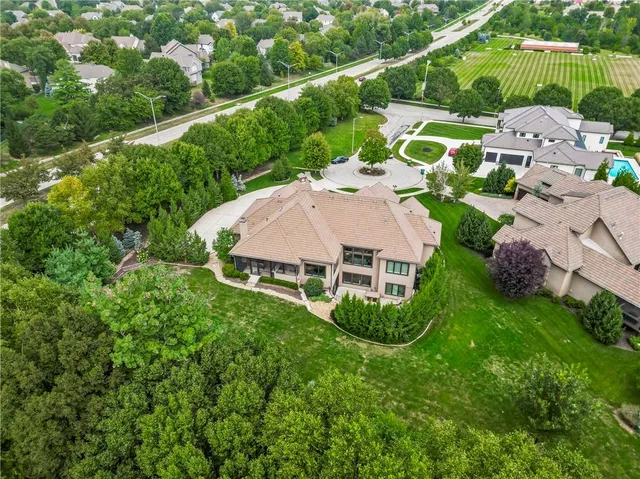 $2,250,000 | 14713 Ash Street, Leawood, KS 66224