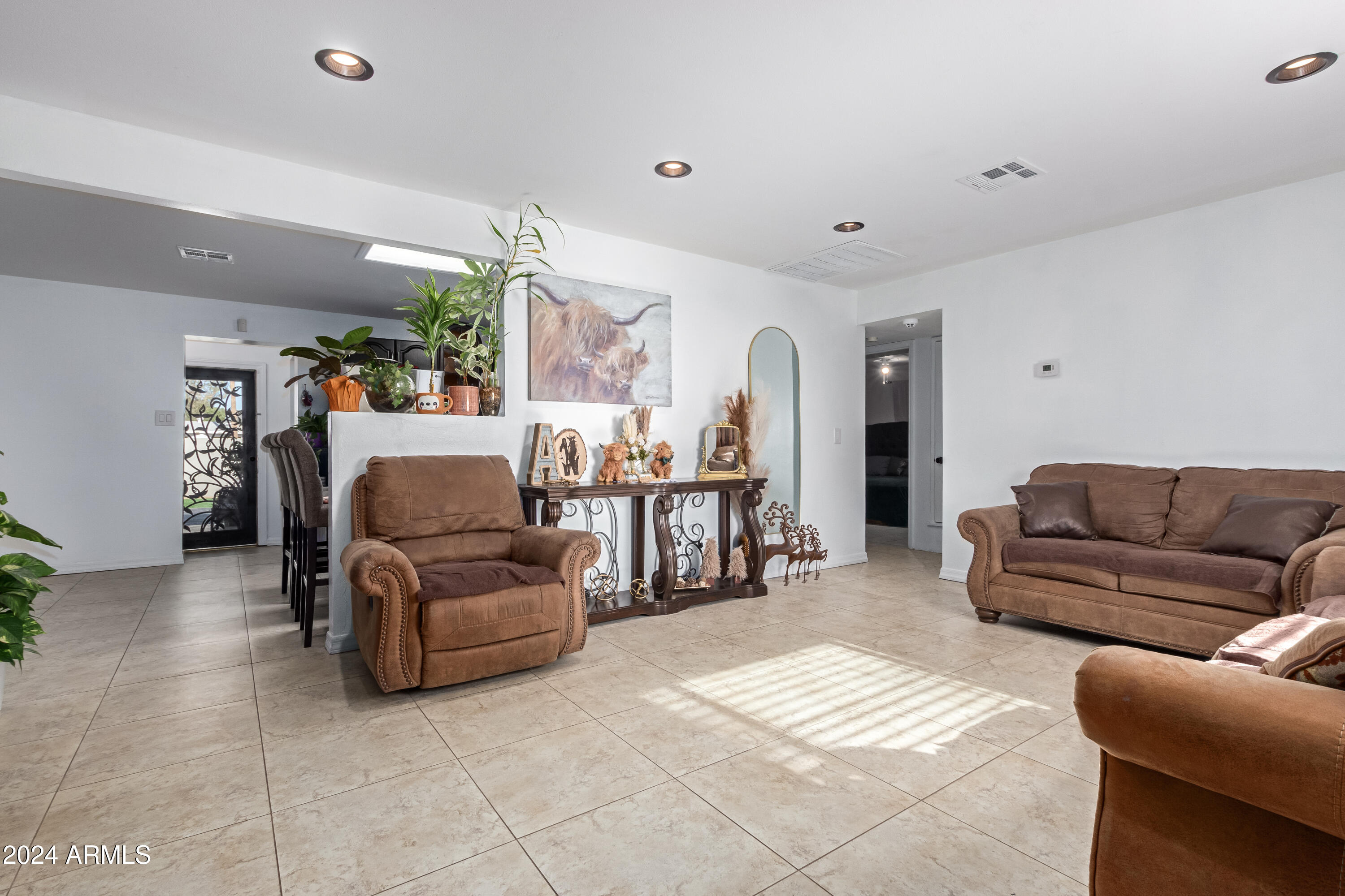 926 West Piedmont Road Phoenix, AZ 85041 - Photo 6 of 15 1000109278