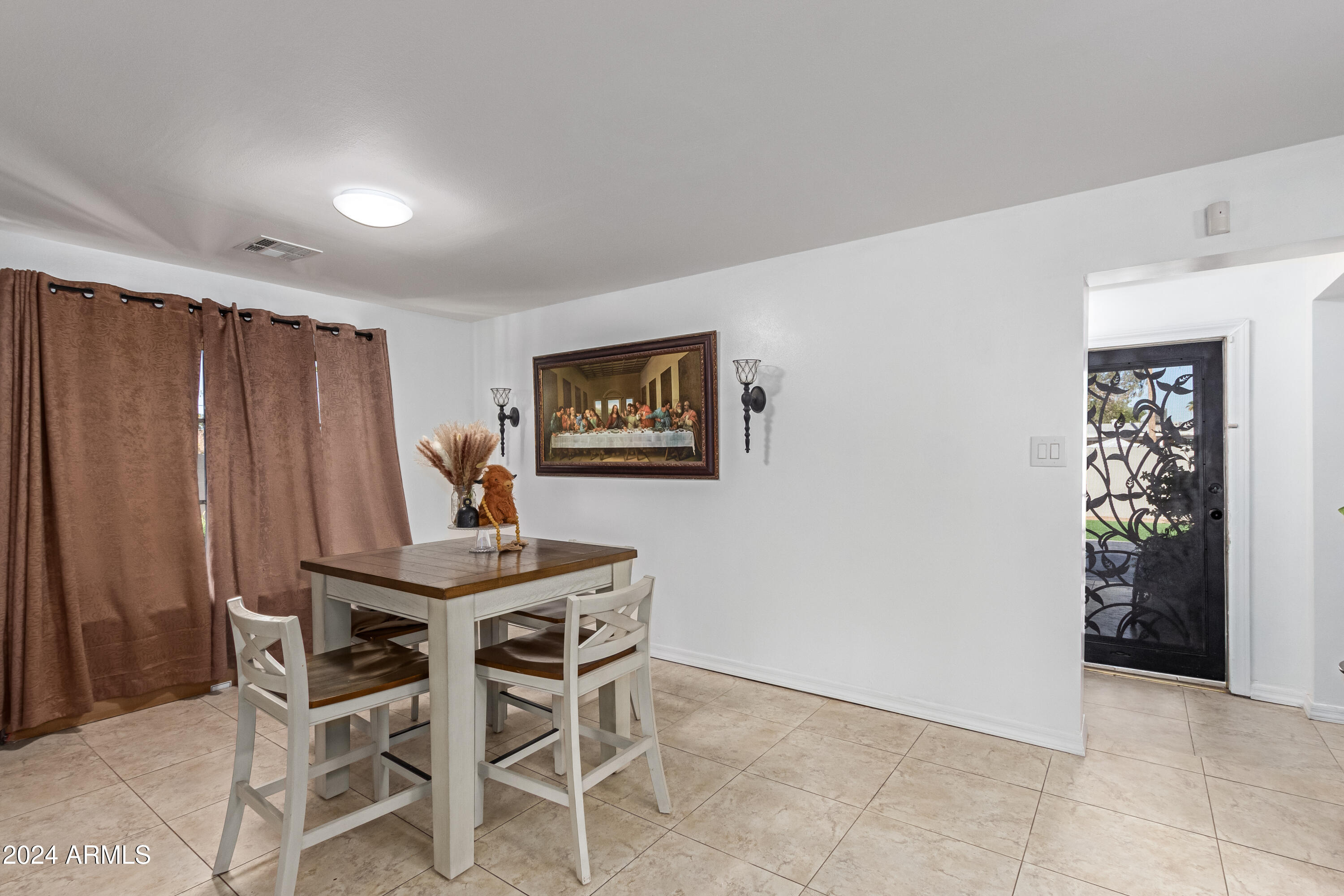 926 West Piedmont Road Phoenix, AZ 85041 - Photo 8 of 15 1000109281