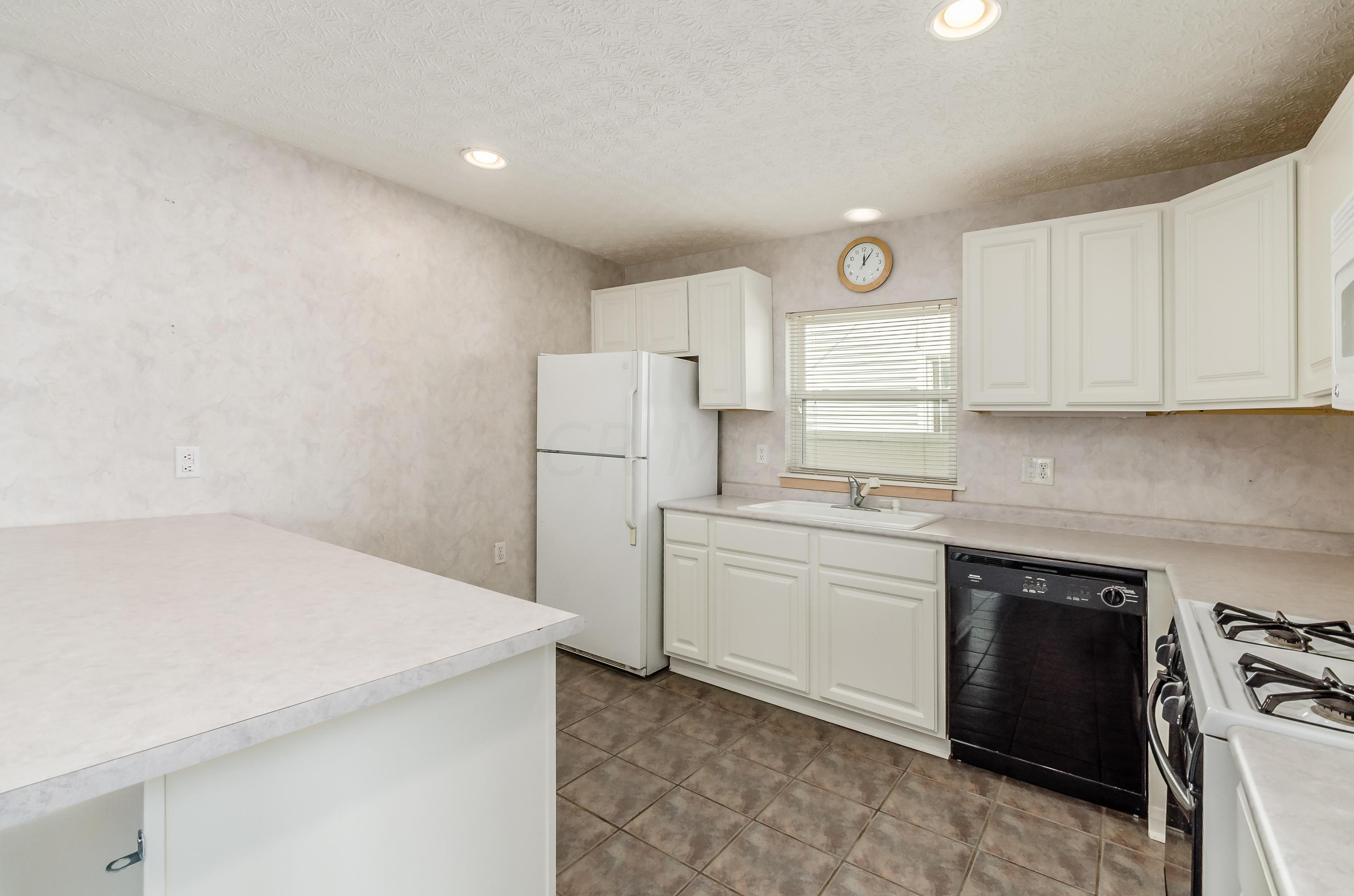 3242 South Bank Road Northeast Millersport, OH 43046 - Photo 10 of 36