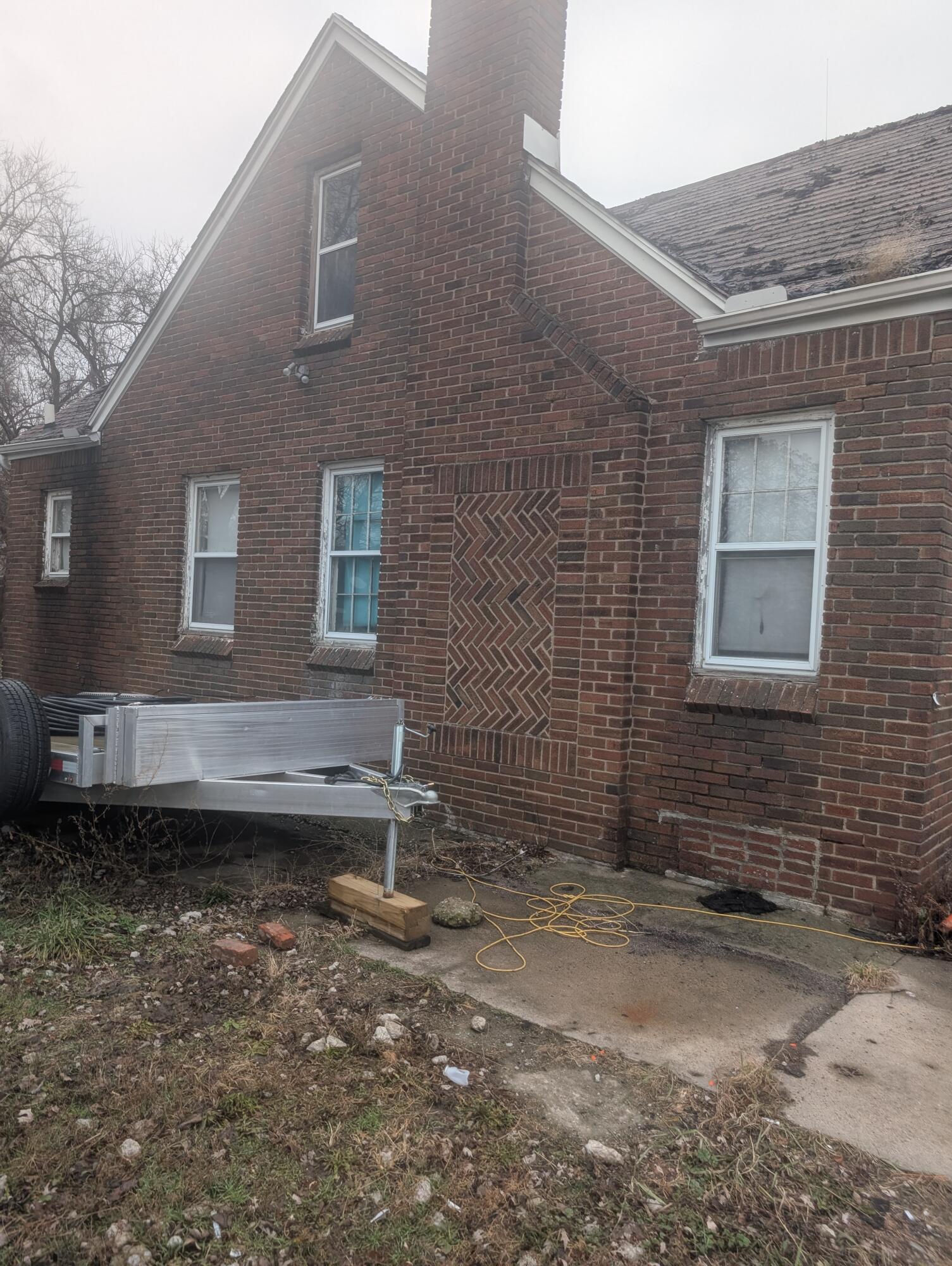 13581 Meyers Road Detroit, MI 48227 - Photo 3 of 4 PXL_20250101_194255389