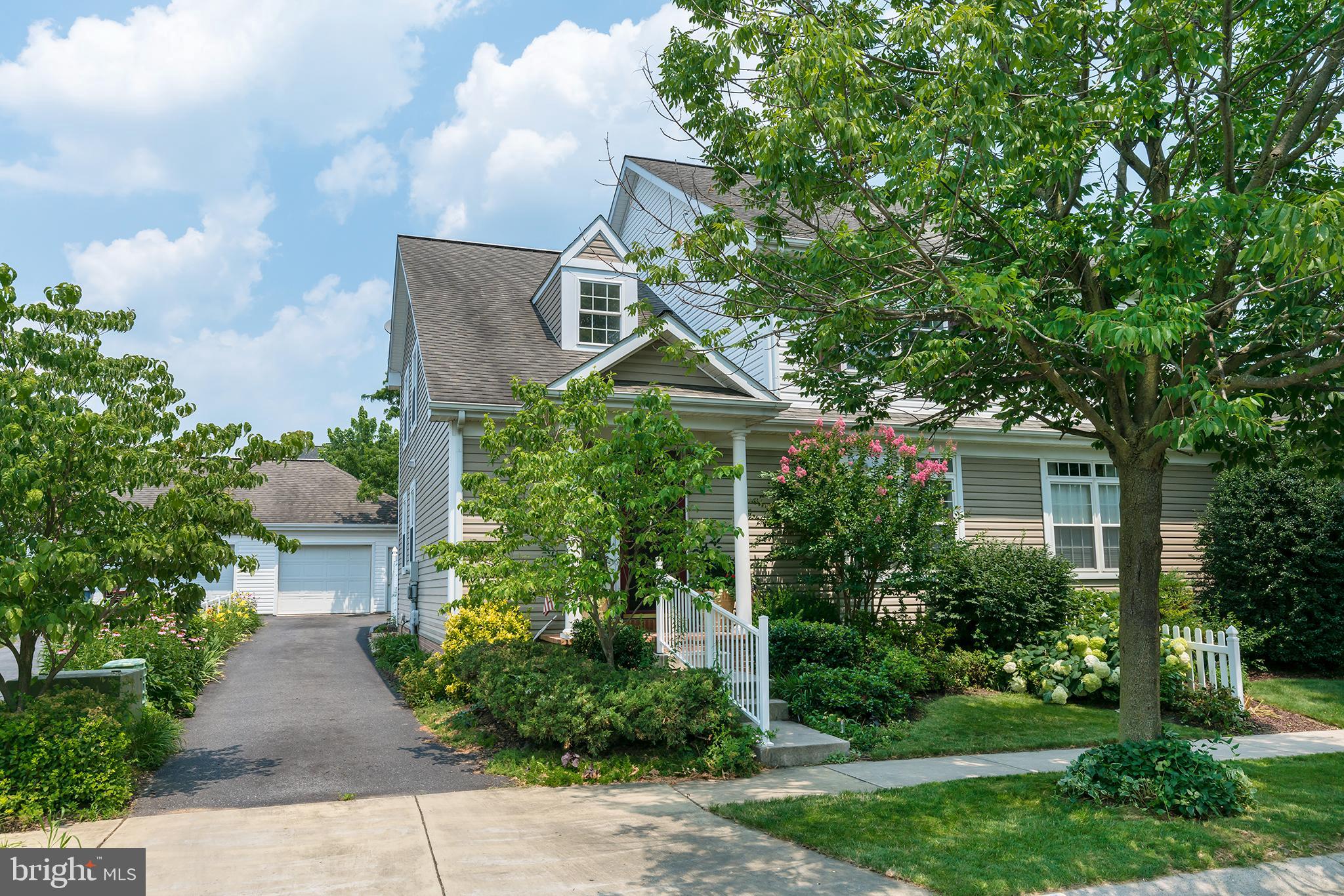 646 Wallingford Road Lititz, PA 17543 - Photo 2 of 39 Gallery Image 2