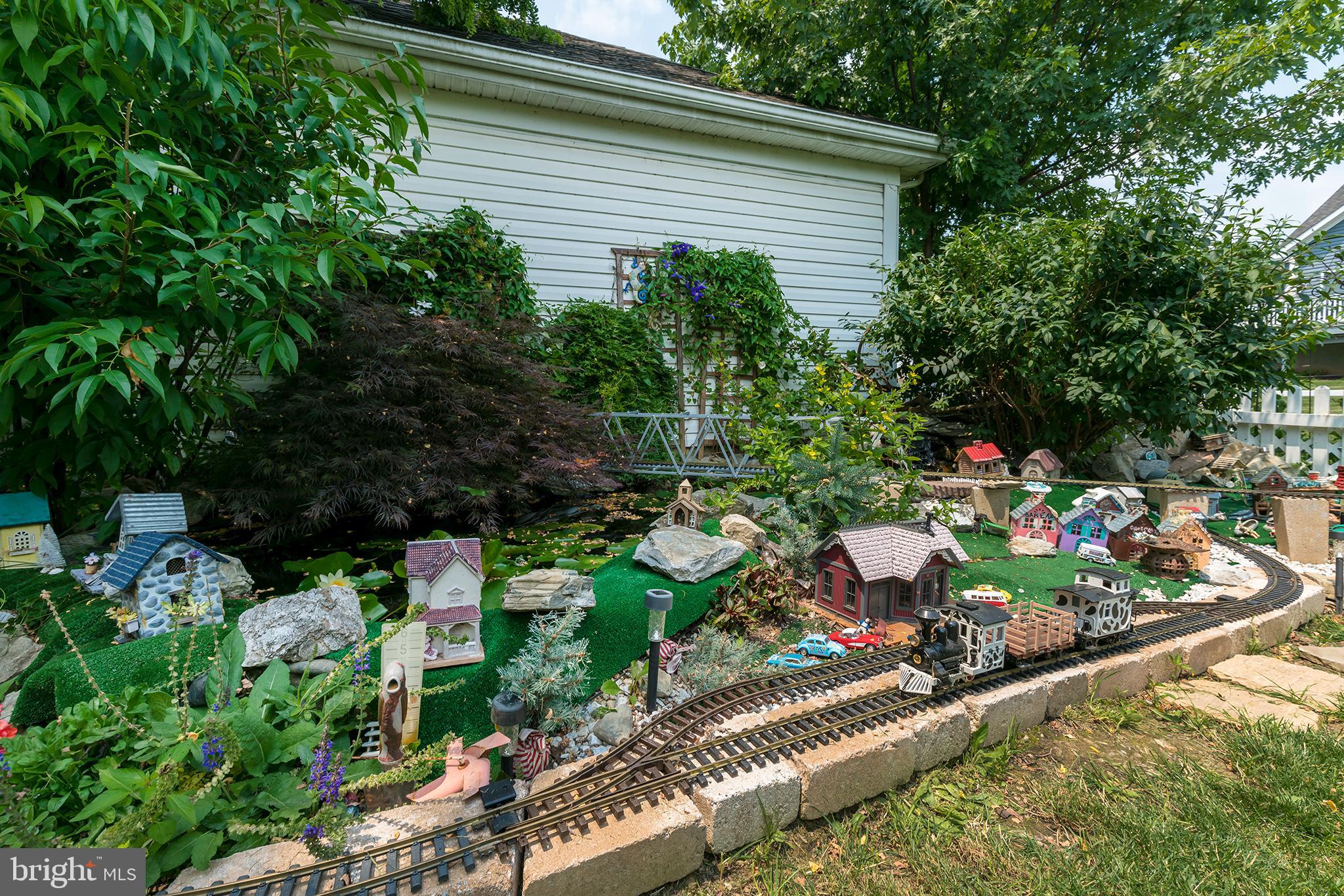 646 Wallingford Road Lititz, PA 17543 - Photo 11 of 39 Gallery Image 11