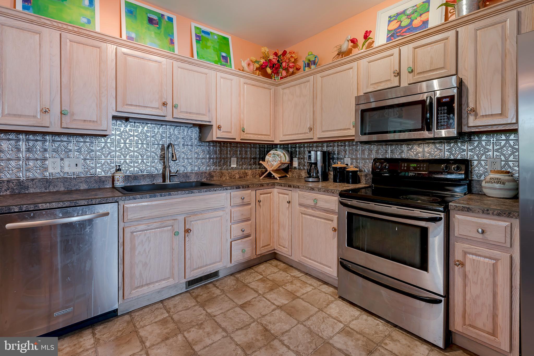 646 Wallingford Road Lititz, PA 17543 - Photo 21 of 39 Gallery Image 21