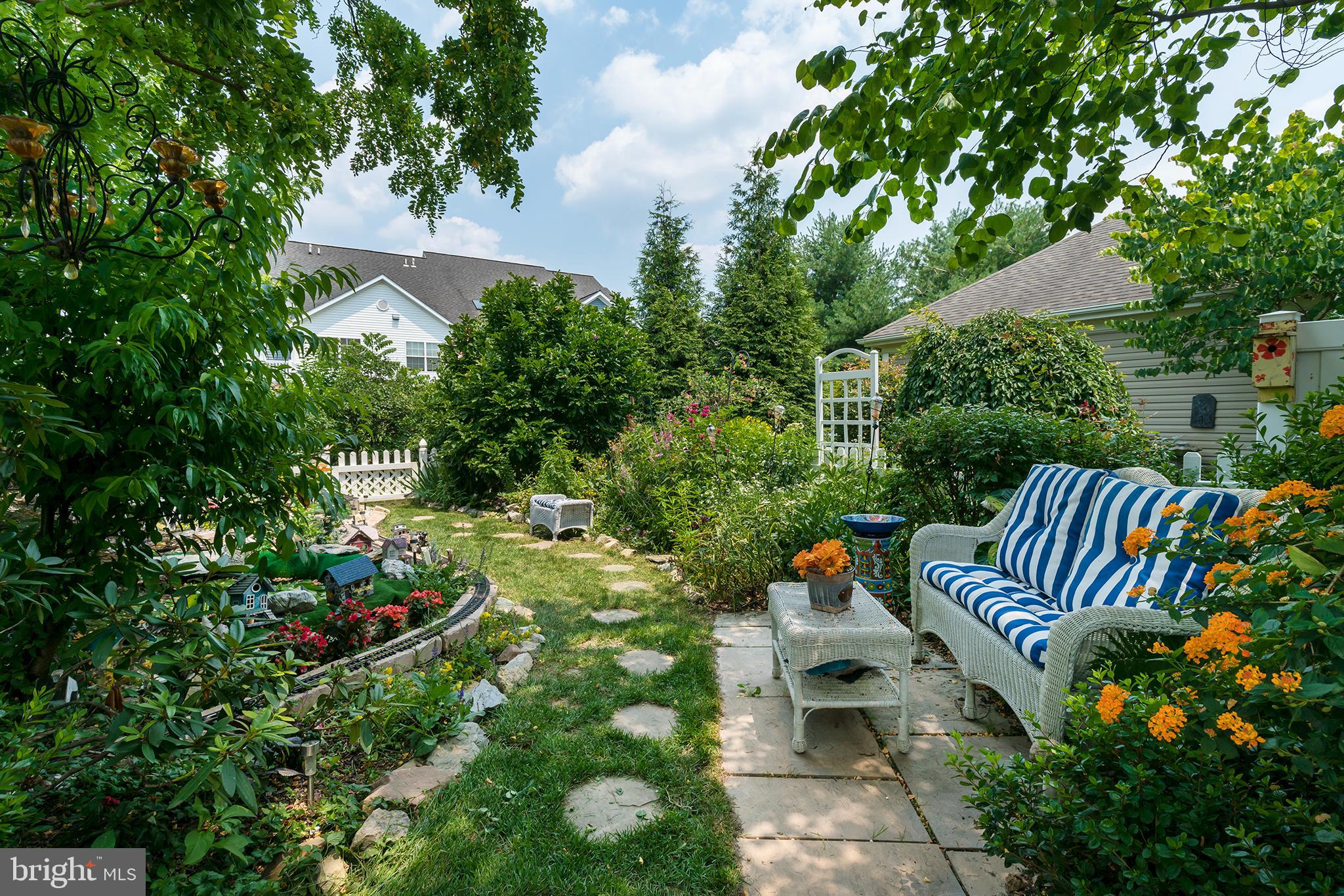 646 Wallingford Road Lititz, PA 17543 - Photo 6 of 39 Gallery Image 6