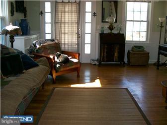 55 Waverly Road Havertown, PA 19083 - Photo 4 of 8 Living Room