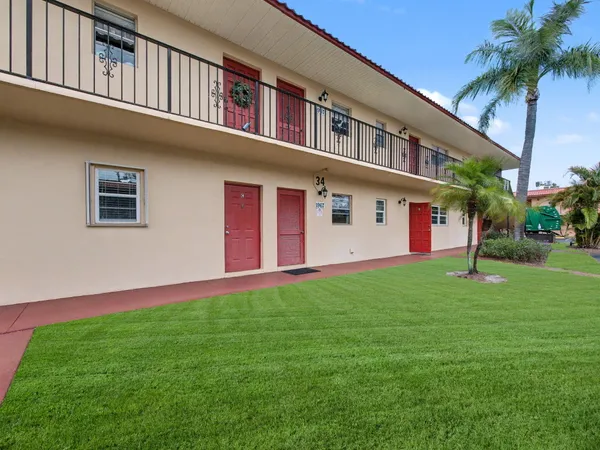 $120,000 | 1967 Southwest Palm City Road, Unit 34C, Stuart, FL 34994