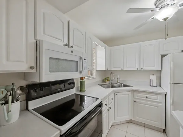 $120,000 | 1967 Southwest Palm City Road, Unit 34C, Stuart, FL 34994