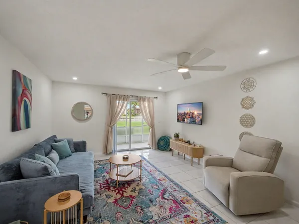 $120,000 | 1967 Southwest Palm City Road, Unit 34C, Stuart, FL 34994